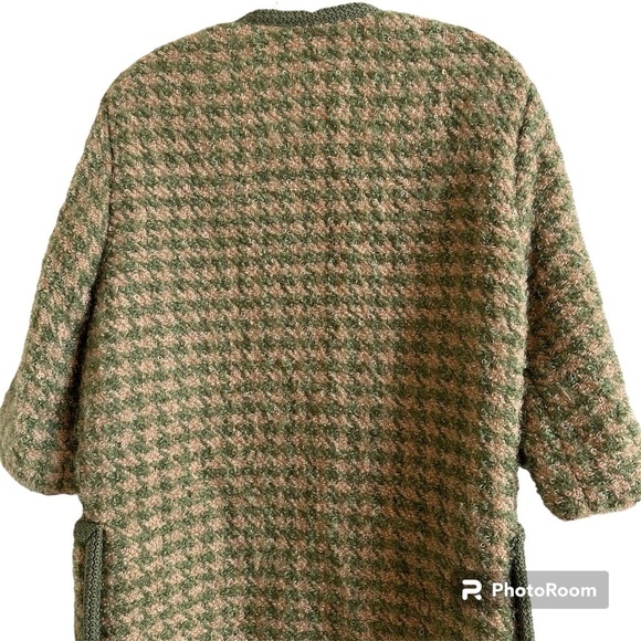 Vintage Solt of California Long
Houndstooth Print Coat - Picture 9 of 12